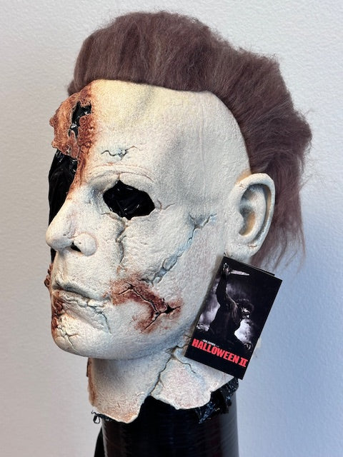 Halloween II Michael Myers Mask 2009 Rob Zombie Version