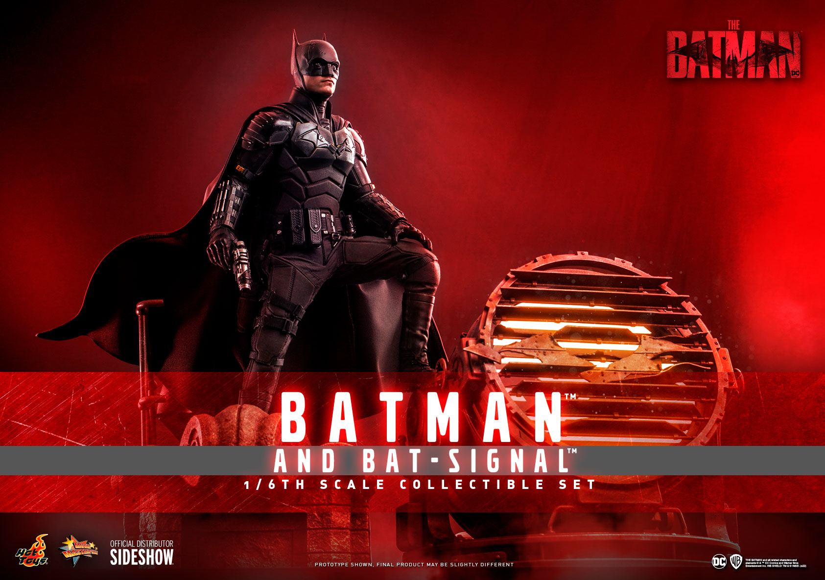 Hot Toys Batman and Bat-Signal Collectible Set