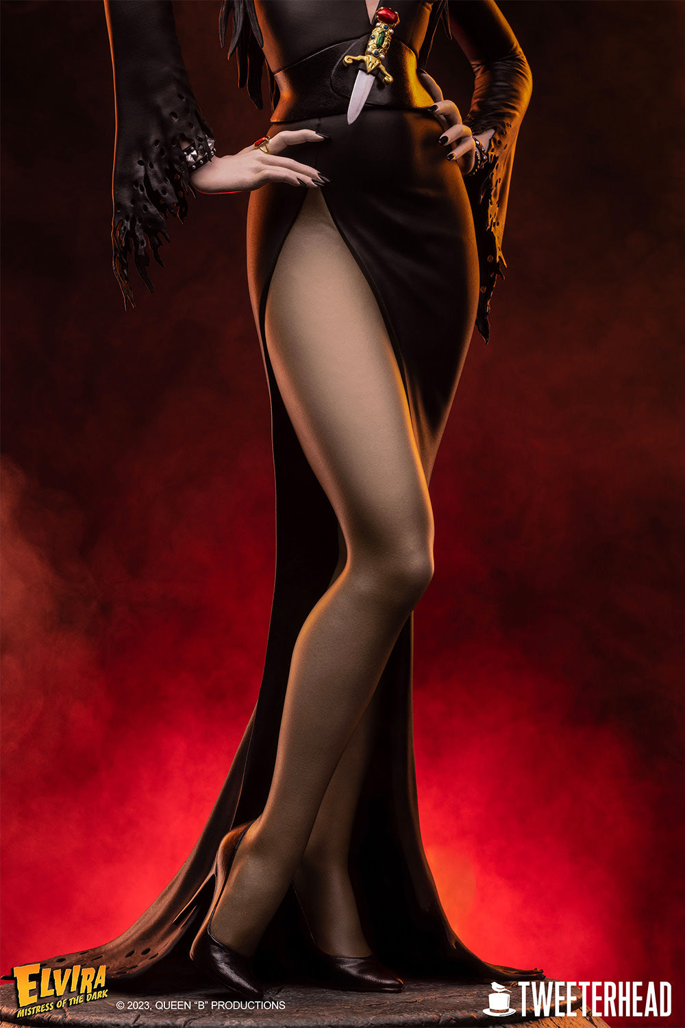 エルヴァィラ ELVIRA MISTRESS OF THE DARK (35) s-l1200.jpg