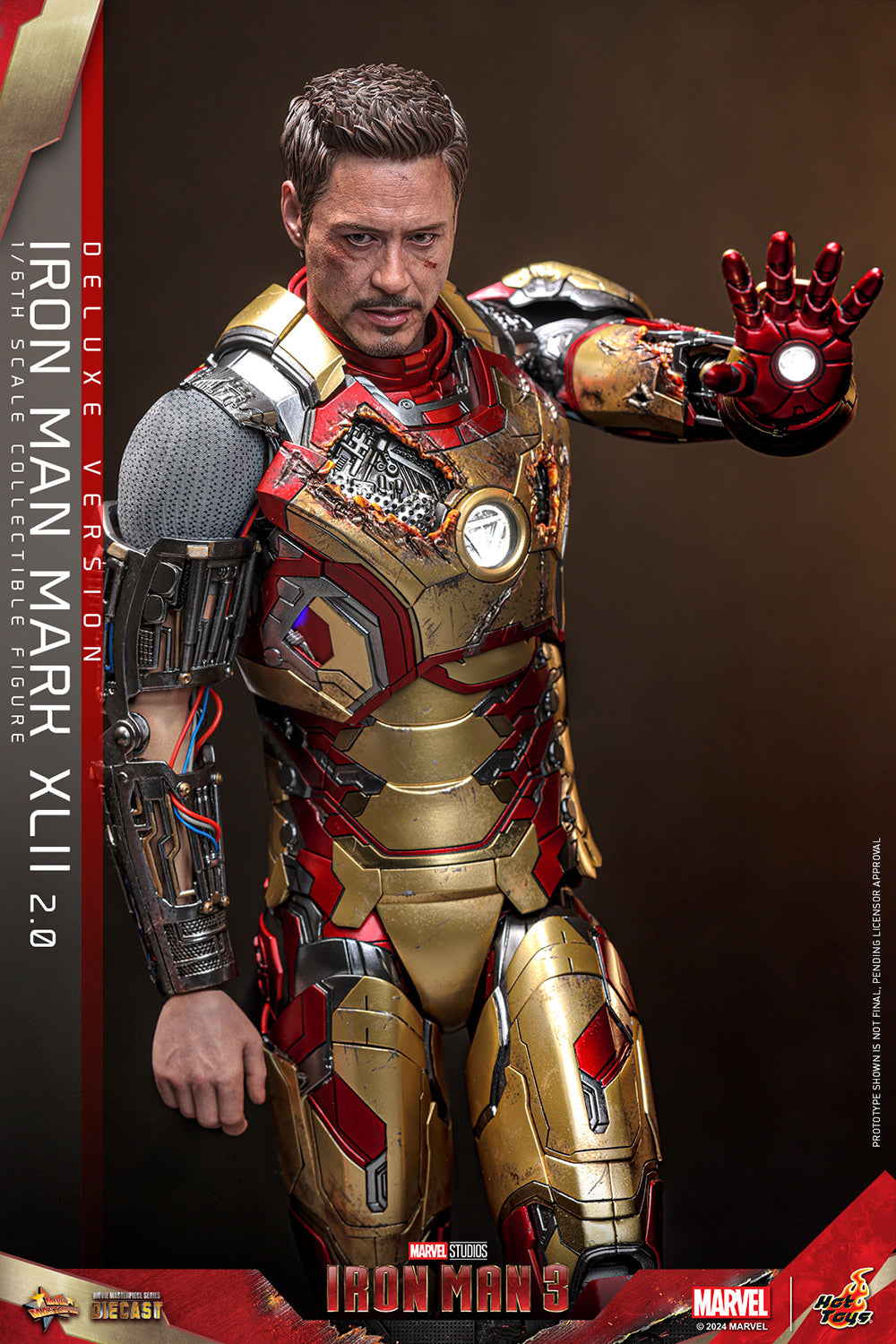 Iron Man Mark XLII (2.0) Deluxe Sixth Scale Figure