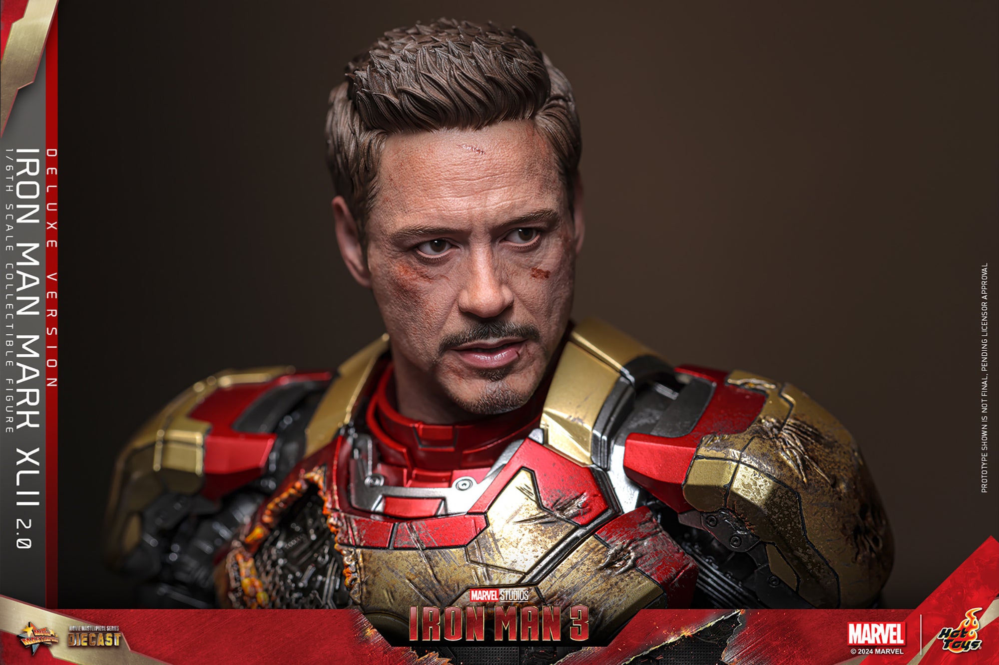 Iron Man Mark XLII (2.0) Deluxe Sixth Scale Figure