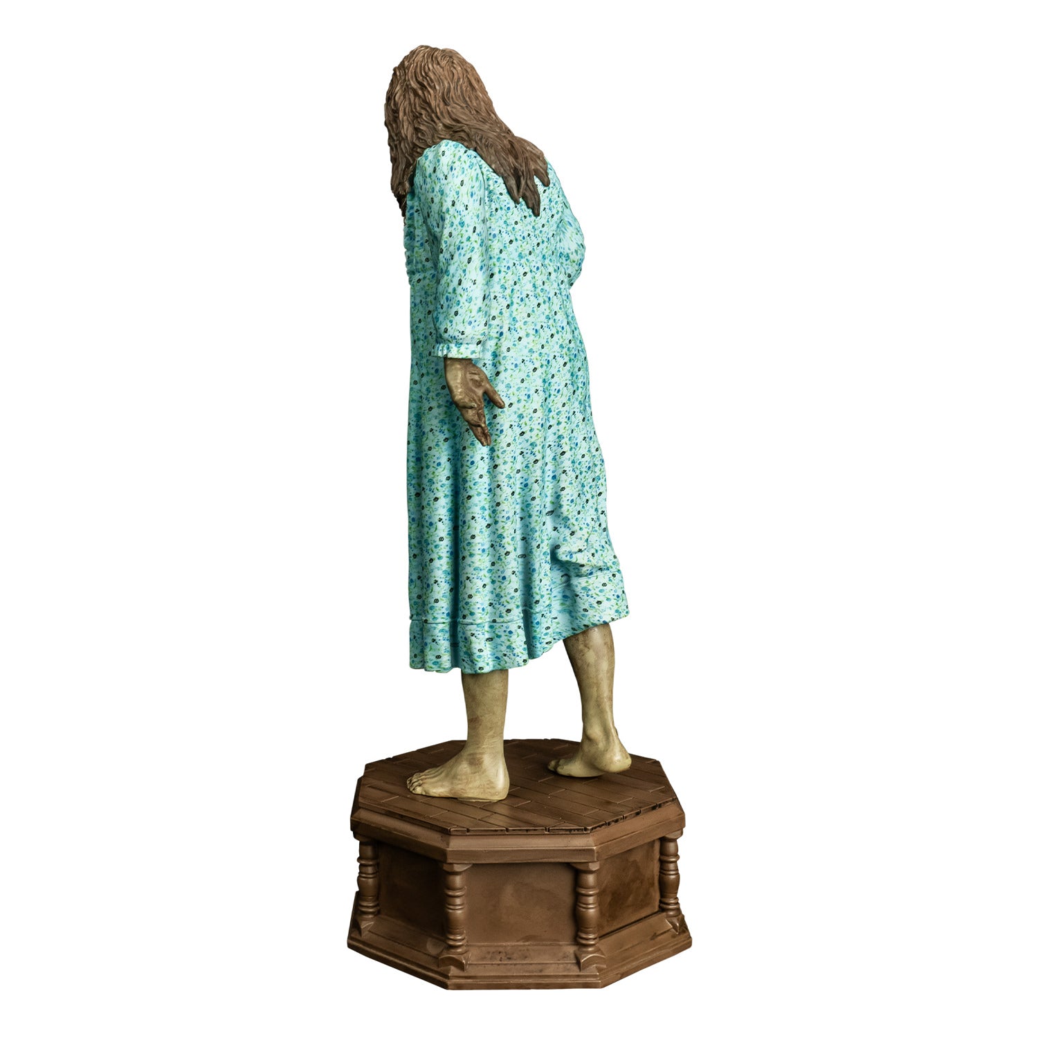 Figurina de actiune The Noble Collection Movies: The Exorcist - Regan MacNeil (Bendyfigs), 19 cm Figurina de actiune The Noble Collection Movies: The Exorcist - Regan MacNeil (Bendyfigs), 19 cm