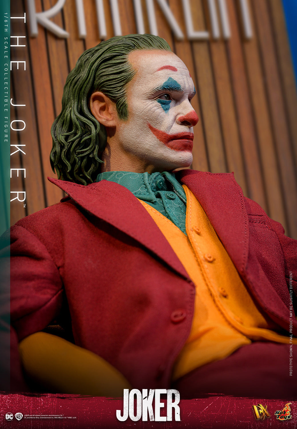 The Joker Sixth Scale Figure