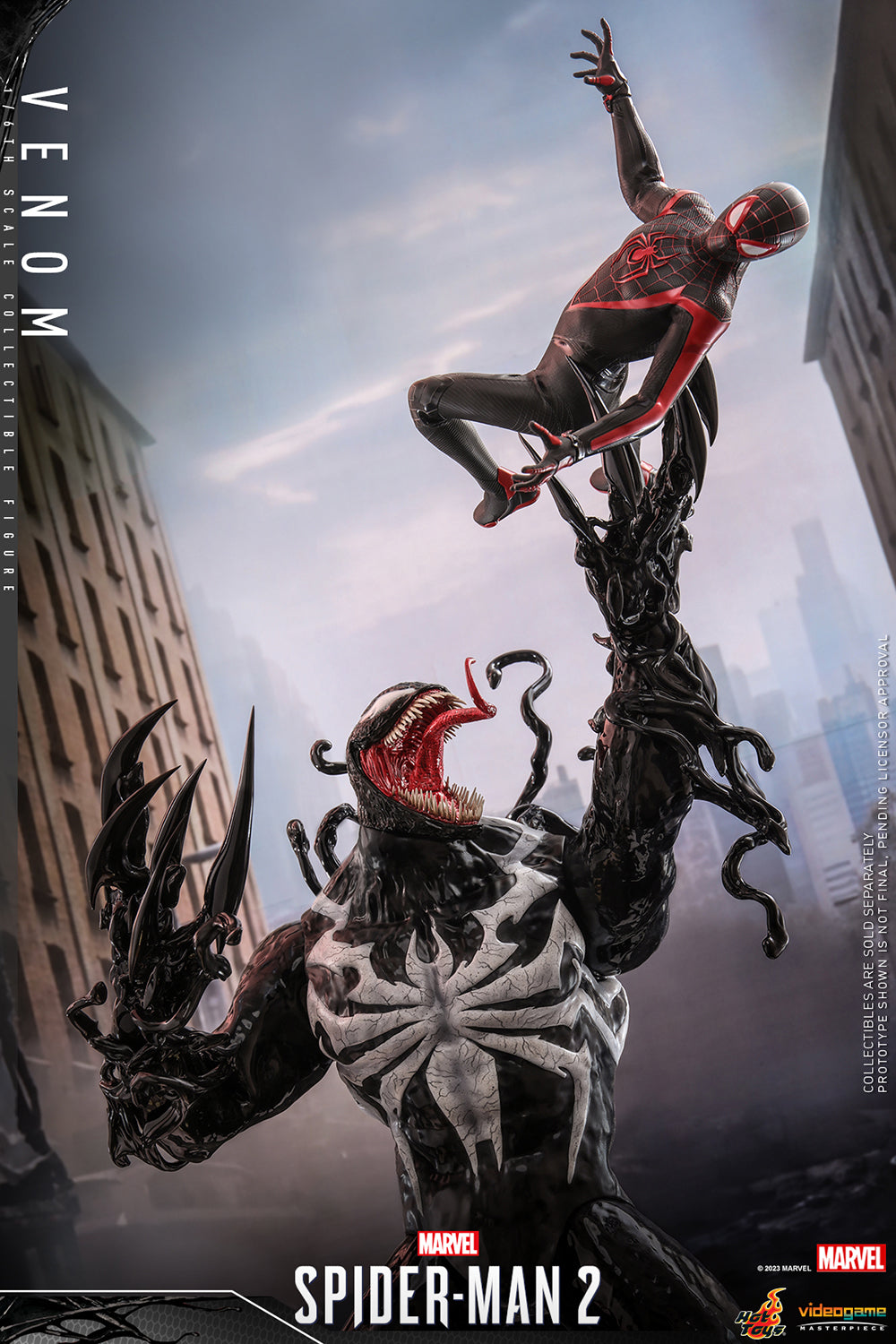Venom - Spider-Man 2 -  Sixth Scale Figure