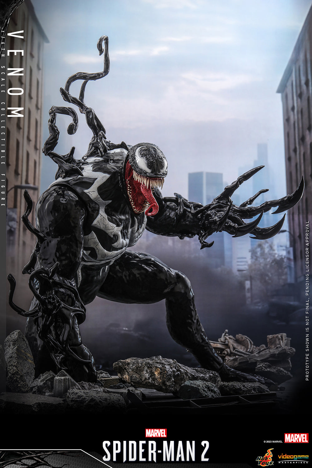 Venom - Spider-Man 2 -  Sixth Scale Figure
