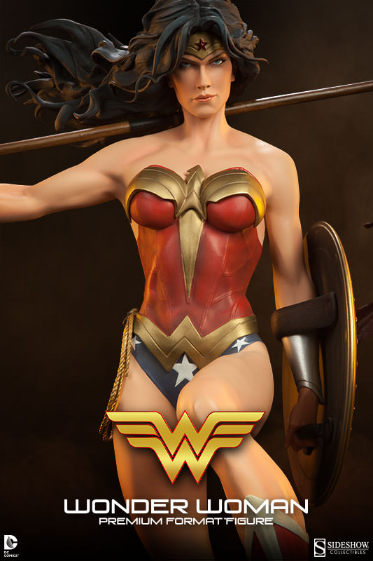 Wonder Woman DC Comics Premium Format Figure by Sideshow Collectibles - Collectors Row Inc.