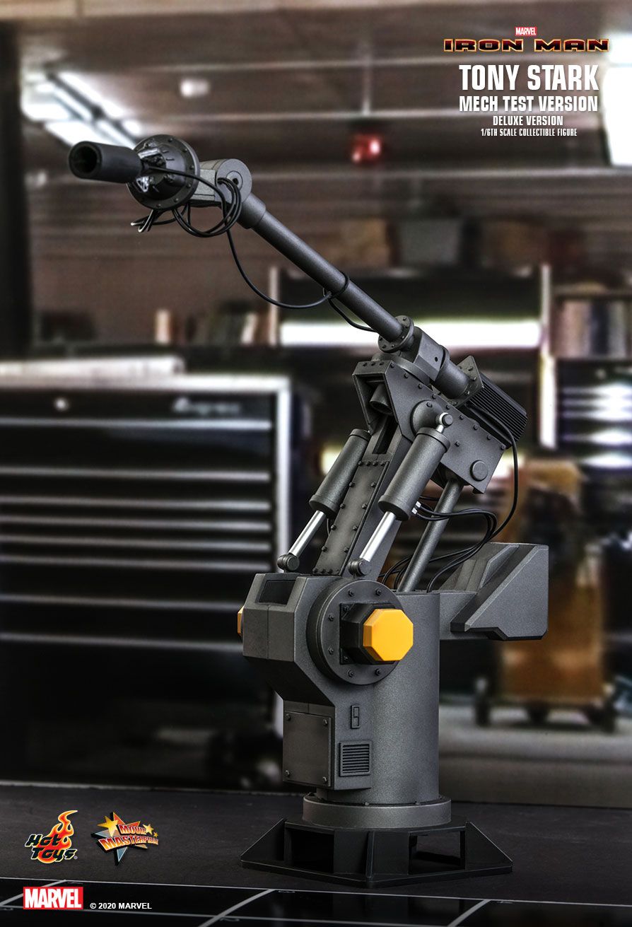 Tony Stark (Mech Test Deluxe Version) Sixth Scale Figure