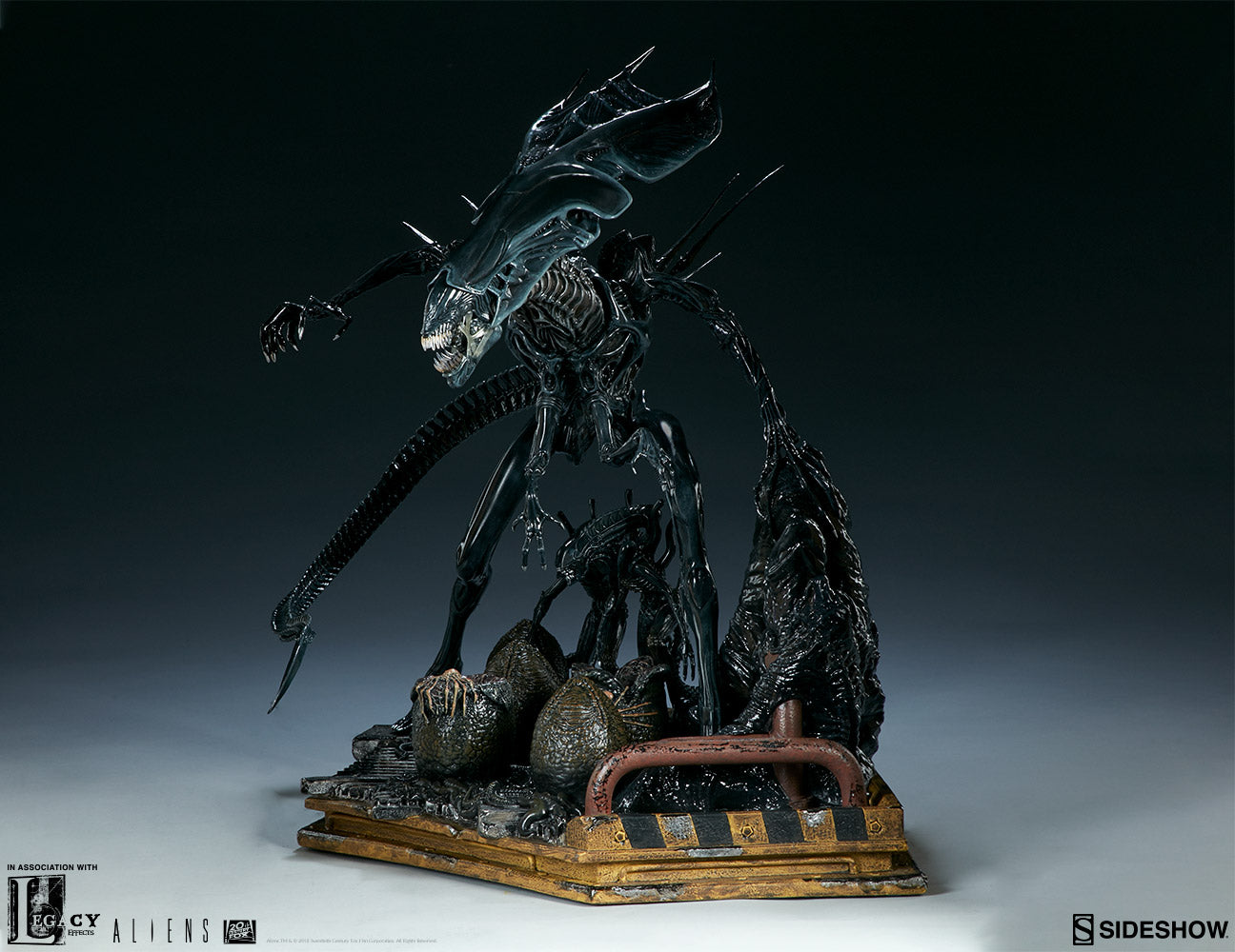 Alien Queen Maquette Legacy Effects Statue by Sideshow Collectibles - Collectors Row Inc.