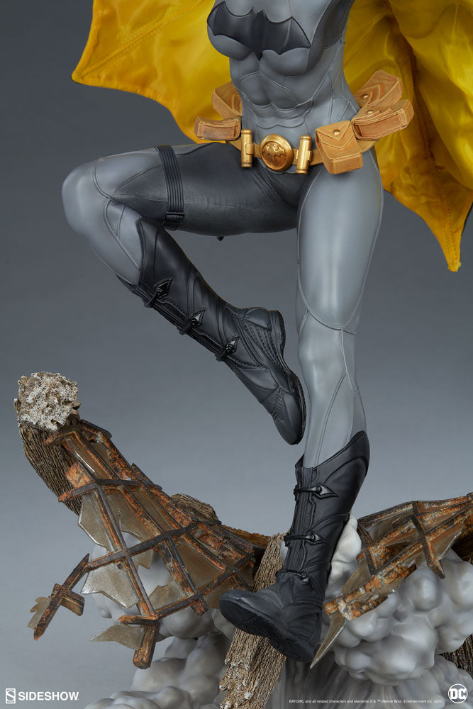 Batgirl DC Batman Barbara Gordon Premium Format Figure Statue by Sideshow Collectibles - Collectors Row Inc.