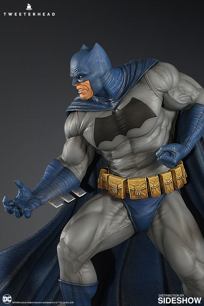 Batman Dark Knight Maquette - Collectors Row Inc.