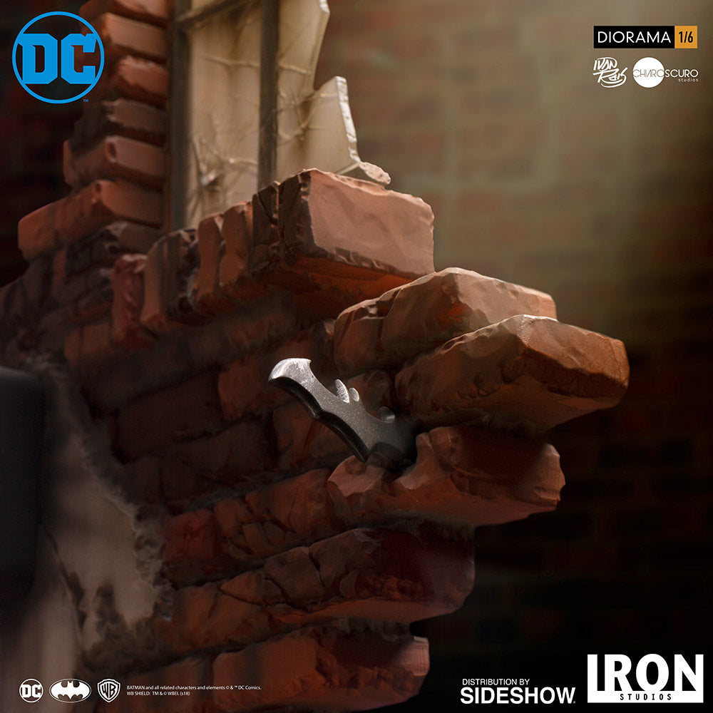 Batman Vs The Joker Sixth Scale Diorama - Collectors Row Inc.