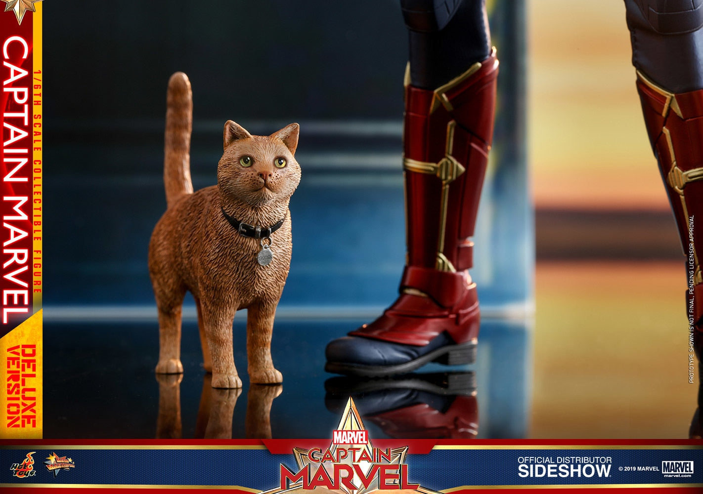 Hot Toys Captain Marvel Deluxe Version Sixth Scale Figure - Collectors Row Inc.
