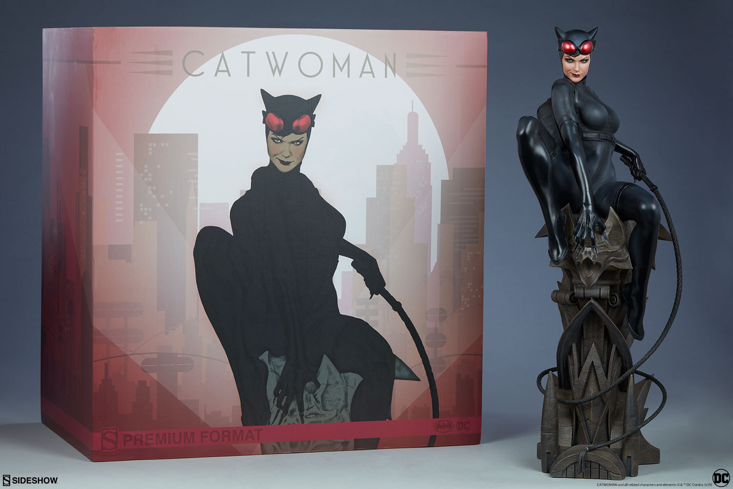 Catwoman DC Comics Premium Format Figure by Sideshow