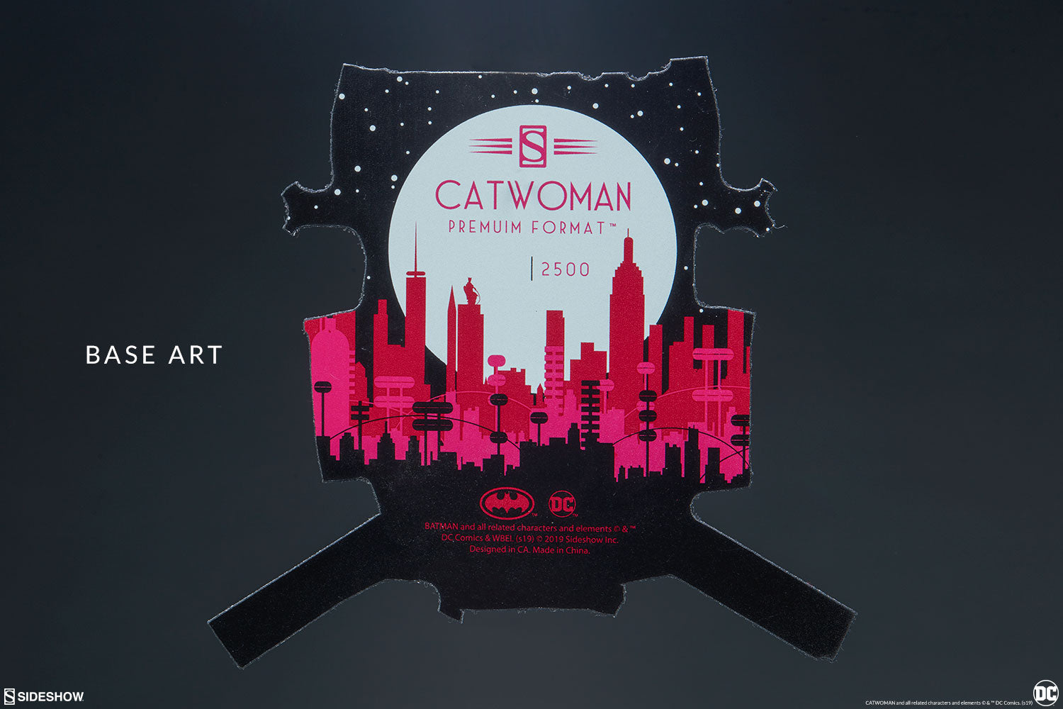 Catwoman DC Comics Premium Format Figure by Sideshow Collectibles - Collectors Row Inc.