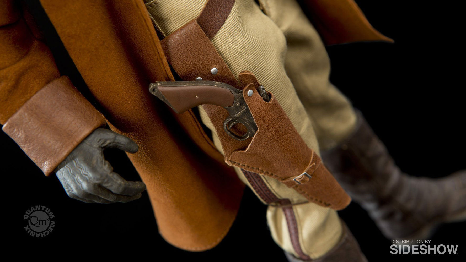 Firefly Serenity Malcolm Reynolds 1/6 Sixth Scale Figure by QMX - Collectors Row Inc.