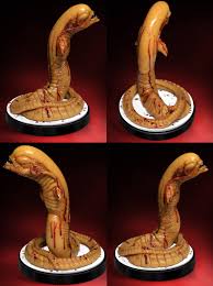 Alien Chestburster Hollywood Collectibles Group 1:1 Scale Life-Size Statue - Collectors Row Inc.