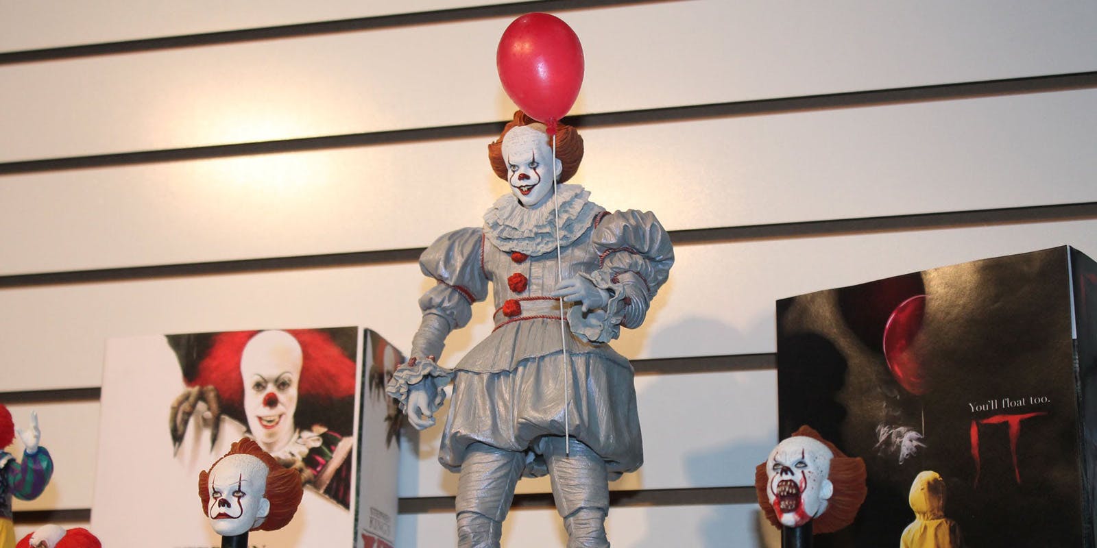 NECA - IT - Pennywise 7 NECA - IT - Pennywise 7