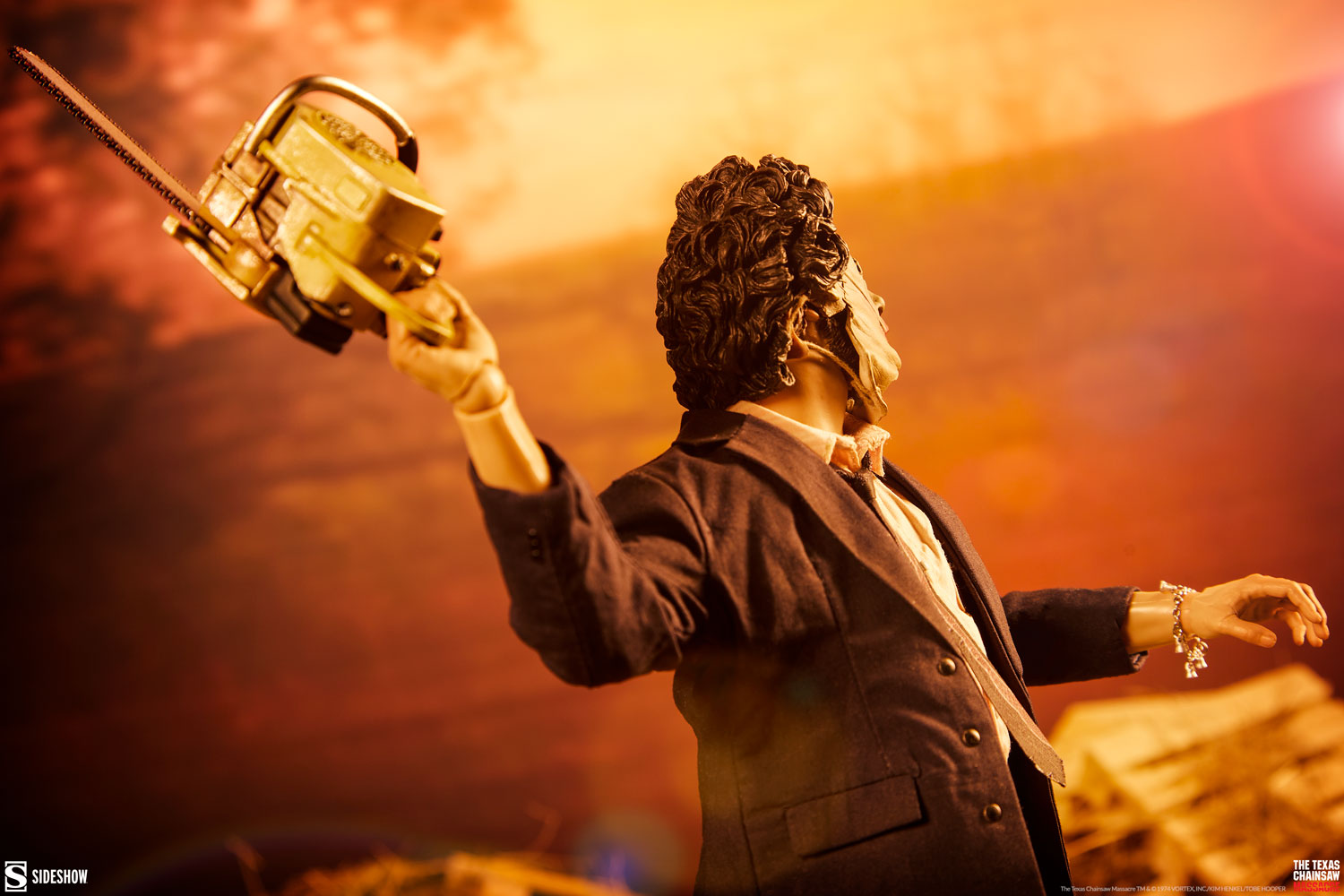 Texas Chainsaw Massacre 1974 Pretty Woman Leatherface Sixth Scale Figure