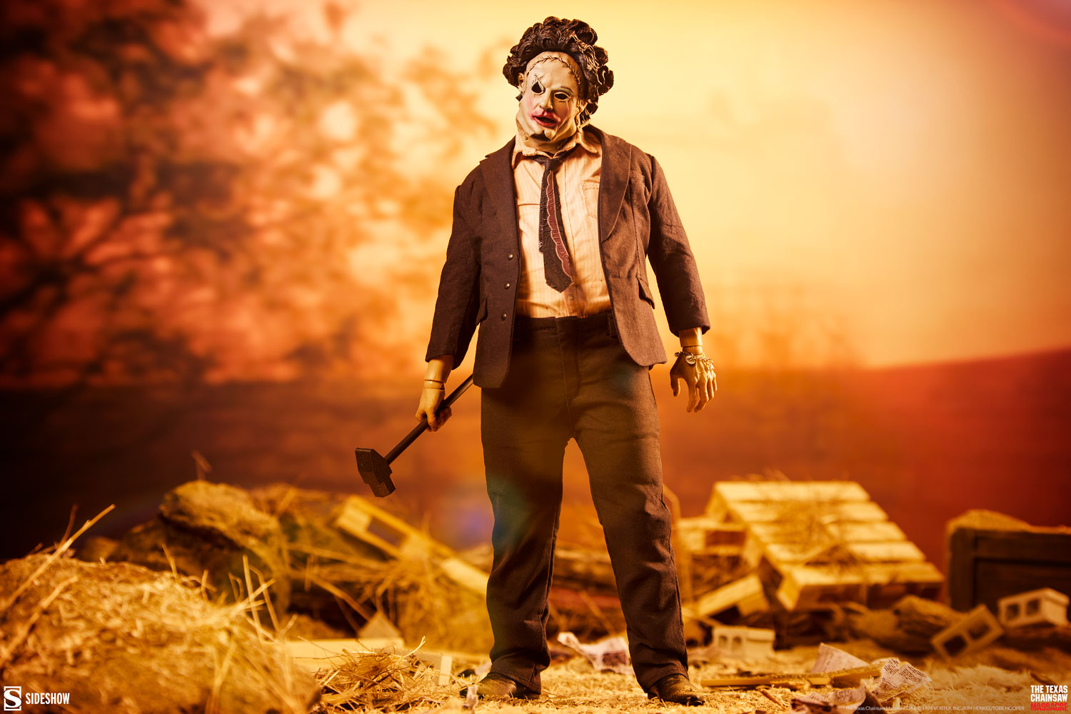 Texas Chainsaw Massacre 1974 Pretty Woman Leatherface Sixth Scale Figure