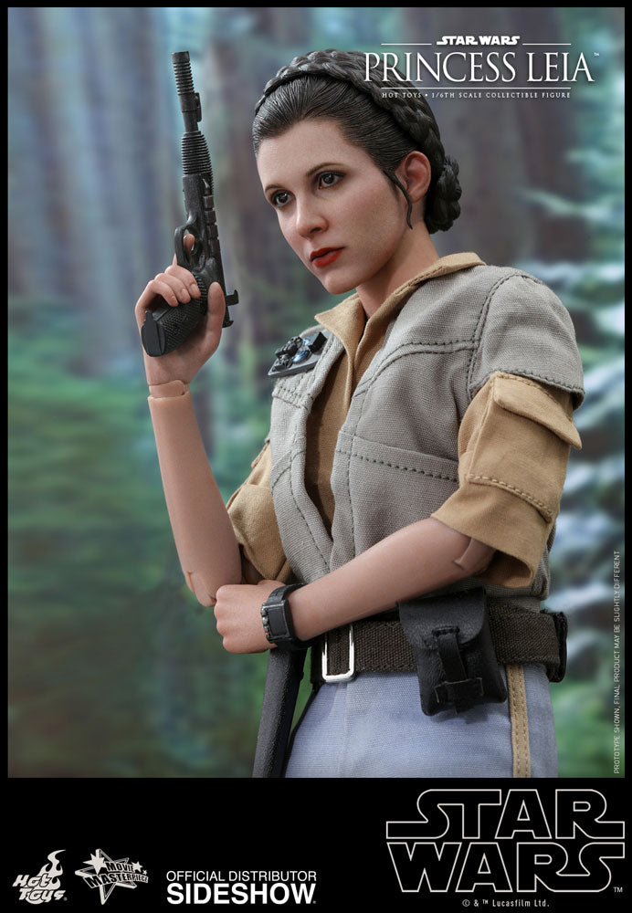 Princess Leia Organa Return of the Jedi Endor Outfit Sixth Scale Figure - Collectors Row Inc.