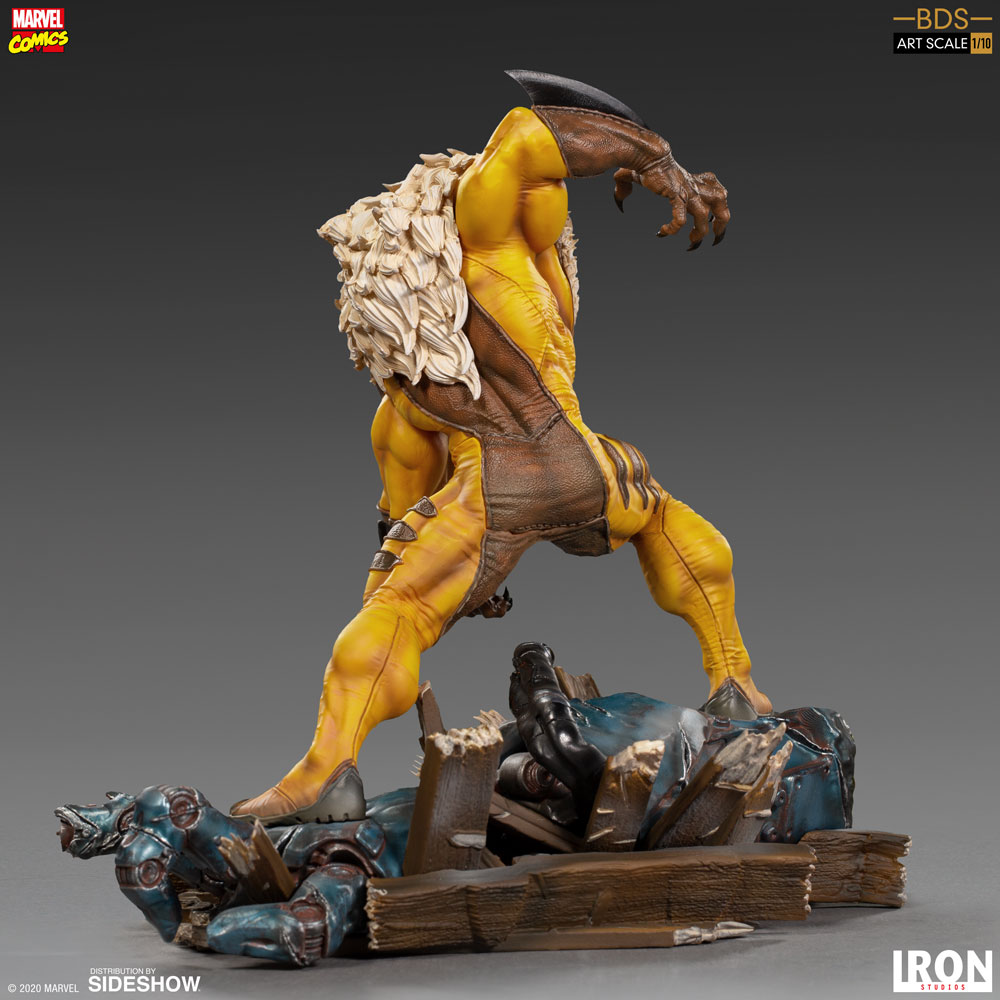 Sabretooth X-Men Statue