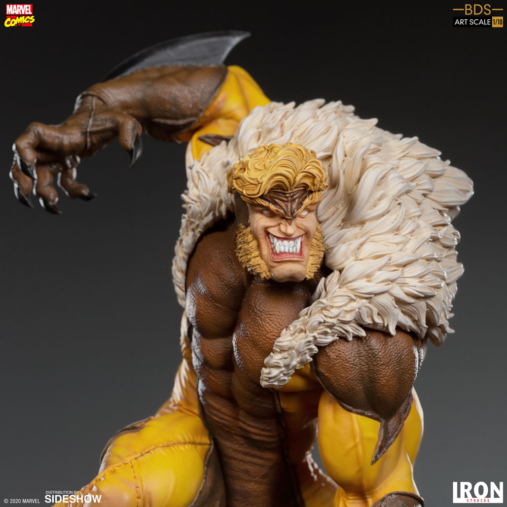 Sabretooth X-Men Statue