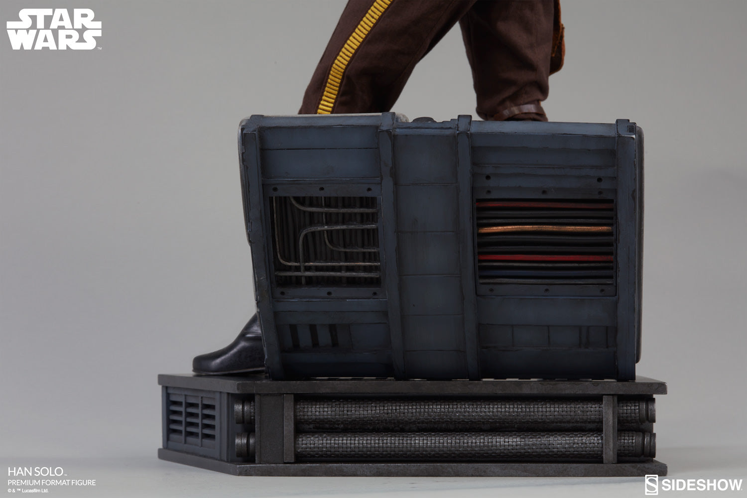 Han Solo Statue Premium Format Figure - Collectors Row Inc.