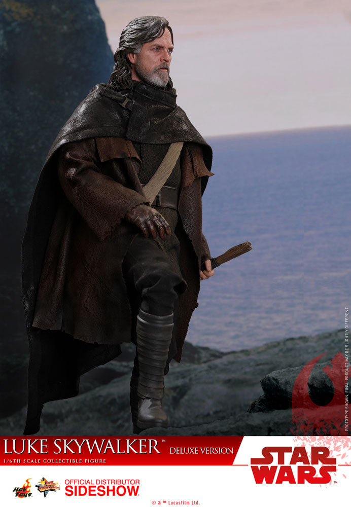 Hot Toys Luke Skywalker Deluxe Version Star Wars: The Last Jedi - Movie Masterpiece Series - Sixth Scale Figure - Collectors Row Inc.