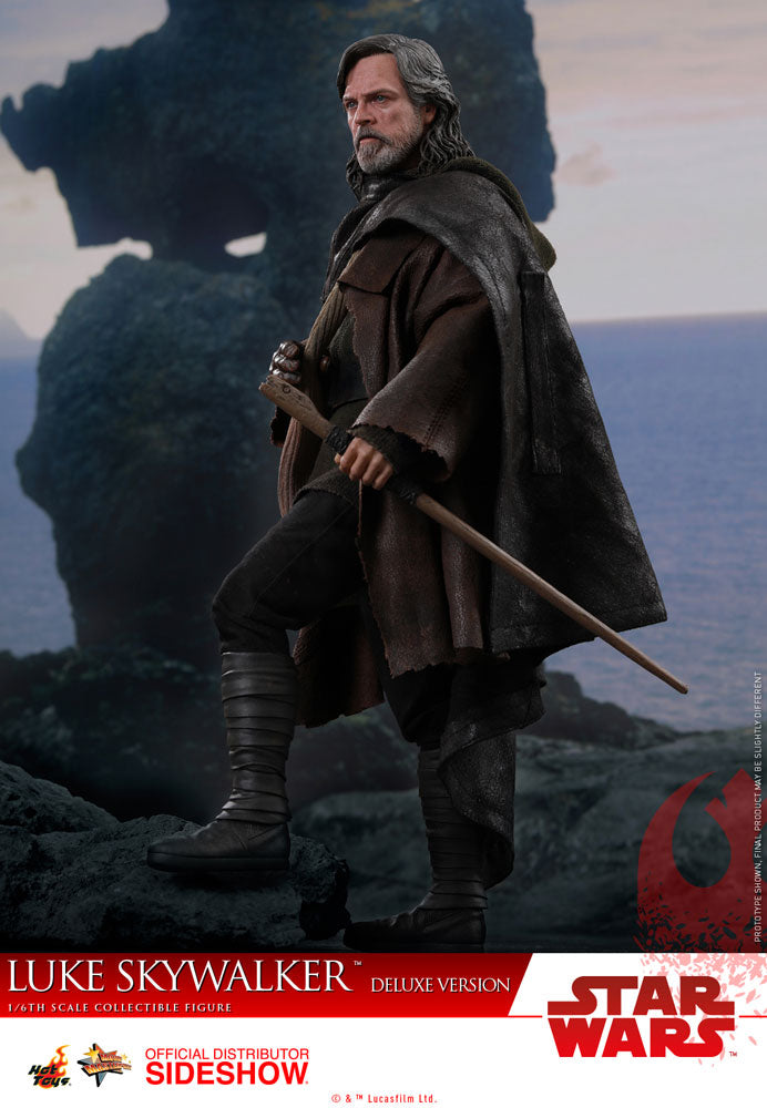 Hot Toys Luke Skywalker Deluxe Version Star Wars: The Last Jedi - Movie Masterpiece Series - Sixth Scale Figure - Collectors Row Inc.