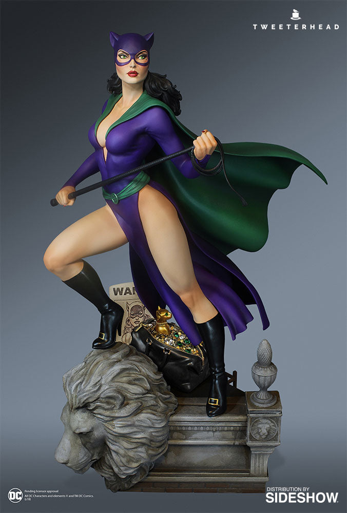 Catwoman Super Powers Maquette EXCLUSIVE Edition - Collectors Row Inc.