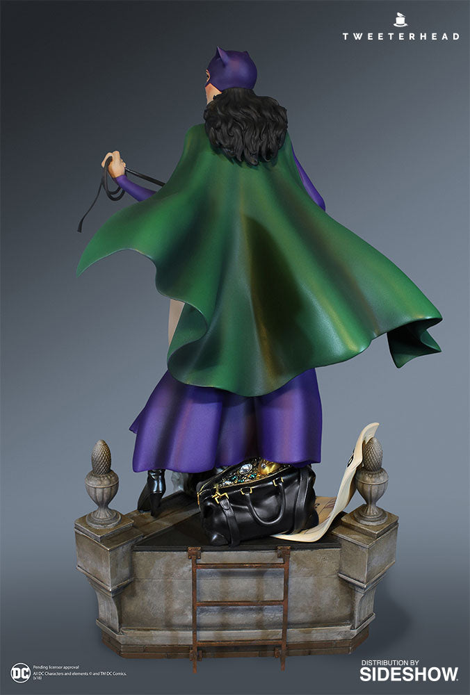 Catwoman Super Powers Maquette EXCLUSIVE Edition - Collectors Row Inc.
