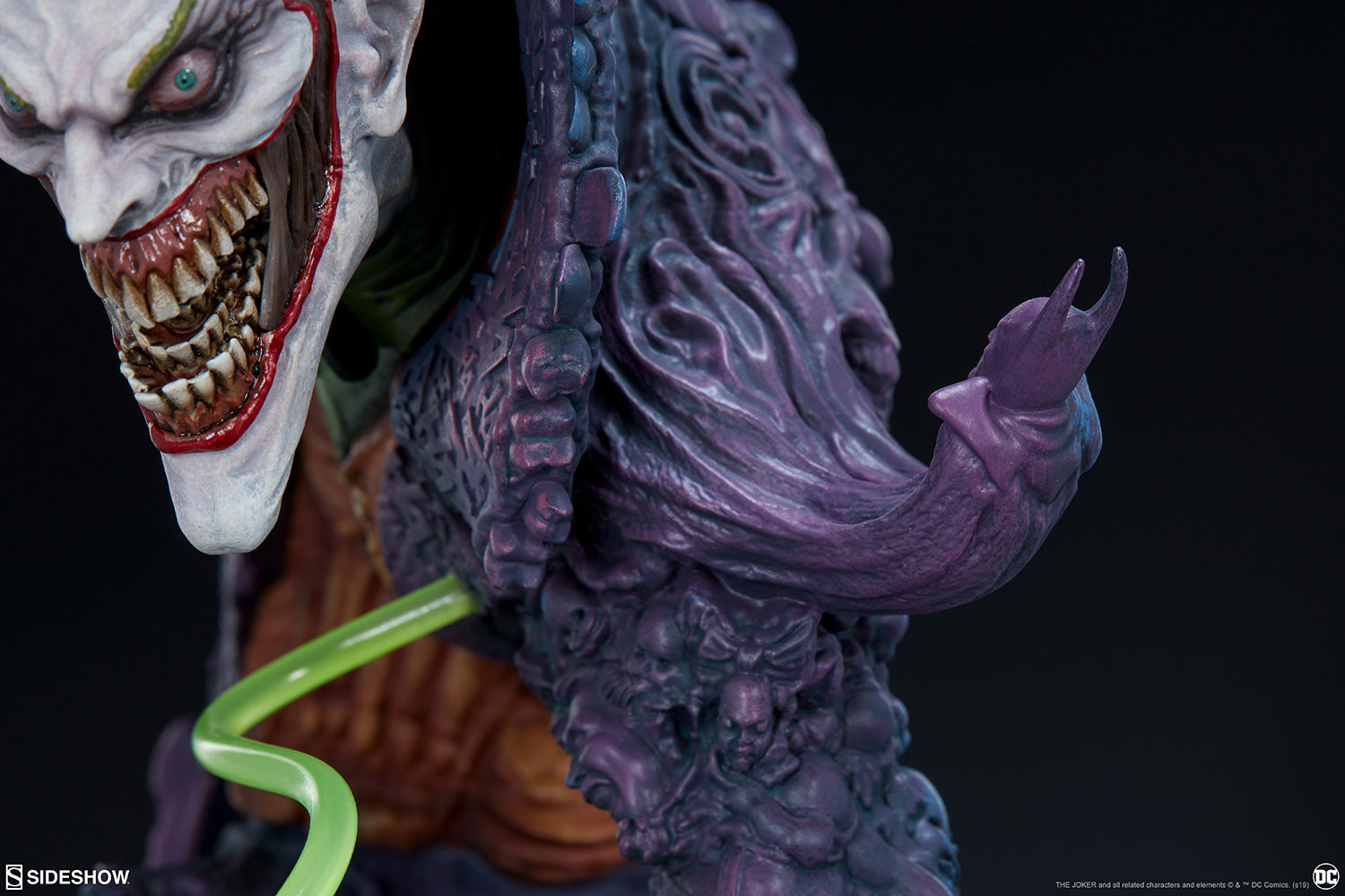 Joker Nightmare DC Comics Gotham City Collection Statue by Sideshow Collectibles - Collectors Row Inc.