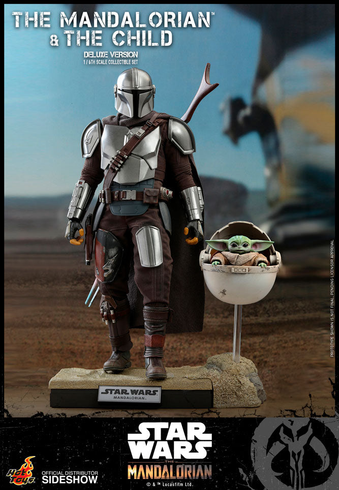 The Mandalorian and The Child (Deluxe) Collectible Set