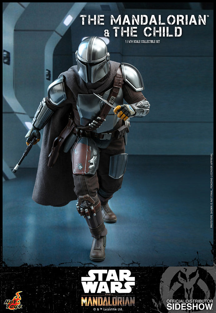 The Mandalorian and The Child Collectible Sixth Scale Set