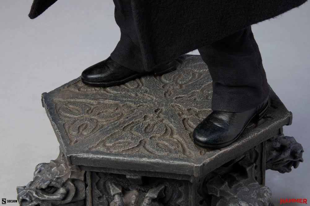 Van Helsing Premium Format Figure