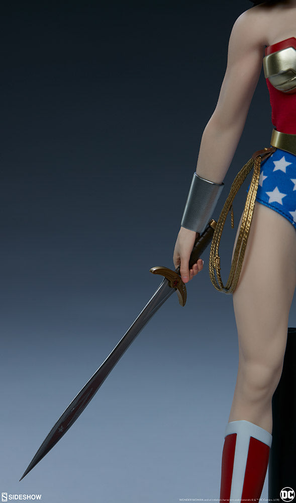 Wonder Woman Sixth Scale Figure - Collectors Row Inc.