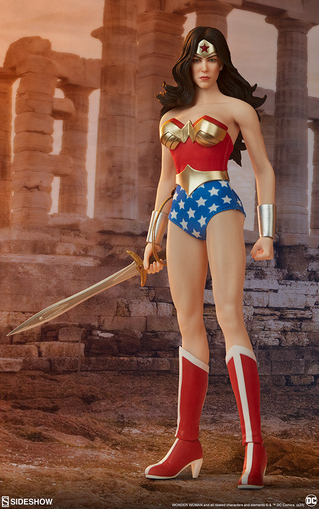 Wonder Woman Sixth Scale Figure - Collectors Row Inc.